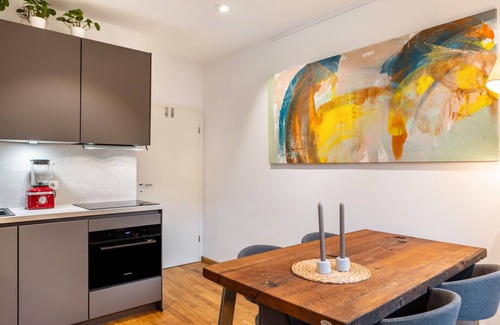 Bad Wilhelmshoehe Apartment | Holiday Apartment 'Ederweg' with Private Terrace and Wi-Fi