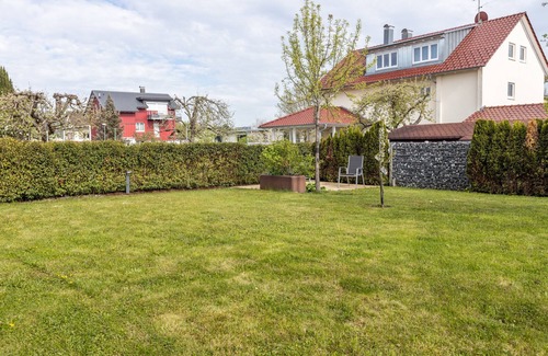 Radolfzell am Bodensee Apartment | Holiday Apartment "Wiesenblick" with Private Terrace, Shared Garden & Wi-Fi