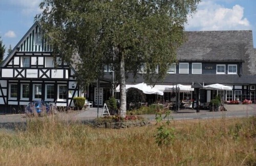 Altastenberg Apartment | Holiday home with balcony, perfect starting point in summer & winter