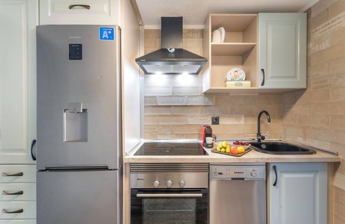 La Matanza de Acentejo Apartment | Holiday Studio 'The Blue Lighthouse' with Sea View, Shared Pool and Wi-Fi