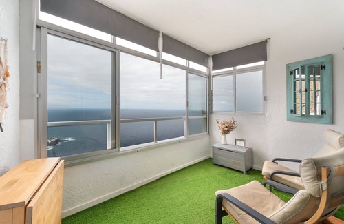 La Matanza de Acentejo Apartment | Holiday Studio 'The Blue Lighthouse' with Sea View, Shared Pool and Wi-Fi