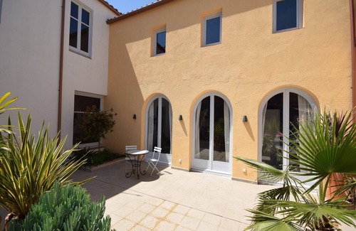 Sant Feliu de Guixols House | Holiday Home in Sant Feliu near Beach