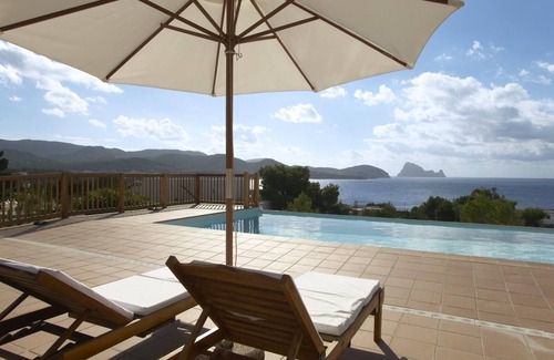 Cala Comte House | Holiday house Sant Josep de sa Talaia for 1 - 6 persons with 3 bedrooms - Holiday home