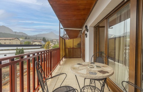 Sant Llorenc de Morunys Apartment | Holiday Apartment "Vall De Lord" with Mountain View, Private Terrace & Wi-Fi