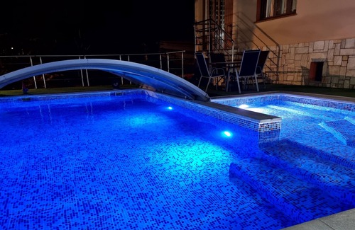 La Torre de Claramunt Cottage | Holiday home (rental entire) Raco de Lis for 8 people