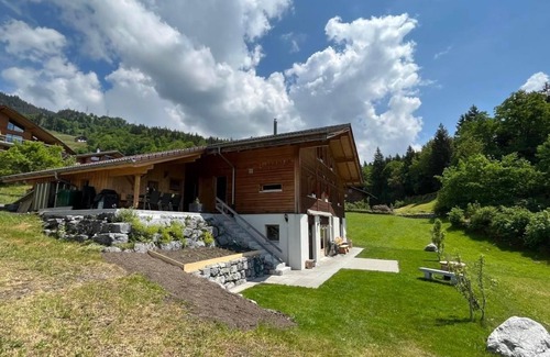 Hohfluh Apartment | Holiday flat with mountain view