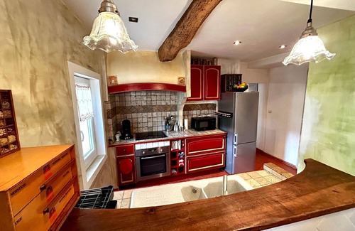 Riez Apartment | Holiday flat "Samson" with fireplace