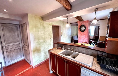 Riez Apartment | Holiday flat "Samson" with fireplace