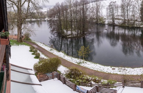 Unterkirnach Apartment | Holiday flat "Seeblick" with balcony and wifi
