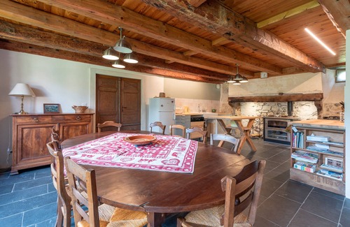 Adervielle-Pouchergues House | Holiday Home 'La Ketzerie À Adervielle' with Mountain View and Private Garden