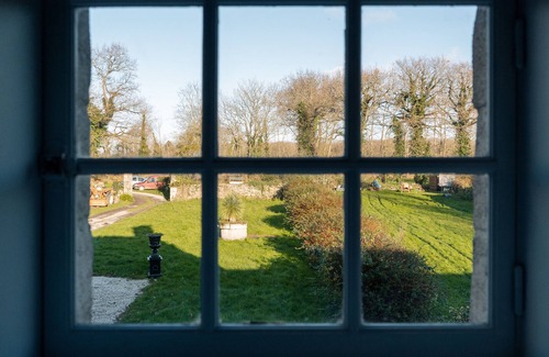 Saint-Jouan-des-Guerets House | Holiday Home 'Gite Des Trauchandieres' with Private Terrace, Shared Garden and Wi-Fi