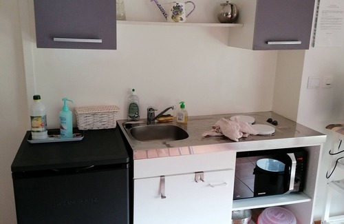 Saint-Michel-de-Fronsac Cottage | HOLIDAY COTTAGE FURNITURE