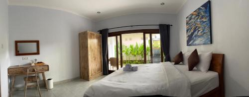 Purwakerti House | Holiday Guest House