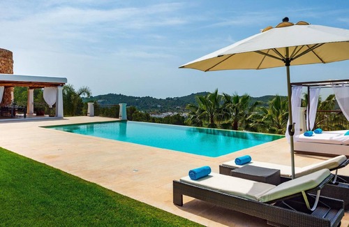 Sant Carles de Peralta House | Holiday house San Carlos de Peralta for 1 - 10 persons with 5 bedrooms - Holiday home