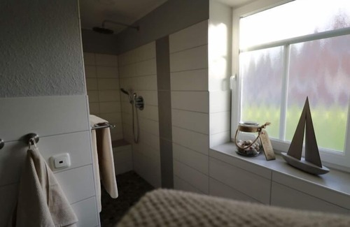 Tannenhausen Apartment | Holiday home with private beach