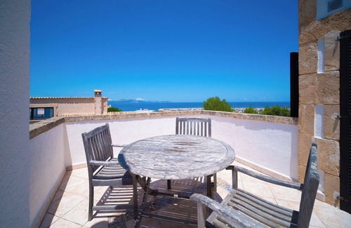 Urbanizacion Mont Ferrutx House | Holiday Home 'Sa Vinya' with Sea View, Private Terrace and Wi-Fi