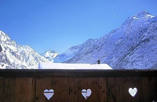 Champagny-en-Vanoise House | Holiday house Champagny en Vanoise for 1 - 22 persons with 9 bedrooms - Holiday home
