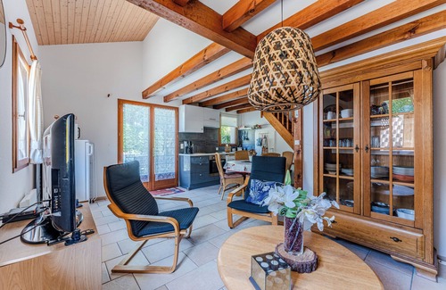 Saint-Julien-en-Born House | Holiday Home 'Maison Océlandes' with Shared Pool, Private Terrace and Wi-Fi