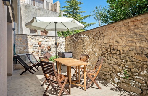 Rocafort de Queralt House | Holiday Home 'Arassa Casa Rural' with Private Terrace, Wi-Fi and Air Conditioning