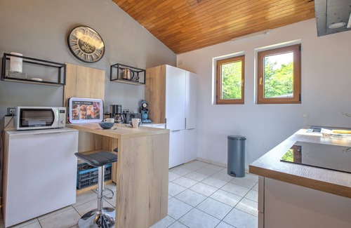 Saint-Andre-dAllas House | Holiday Home 'Les Collines D'Allas' with Private Terrace and Wi-Fi