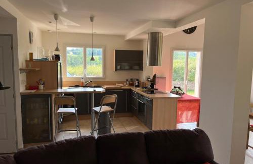 Saint-Martin-du-Tartre House | Holiday Home Maizeray Saint Martin Du Tartre