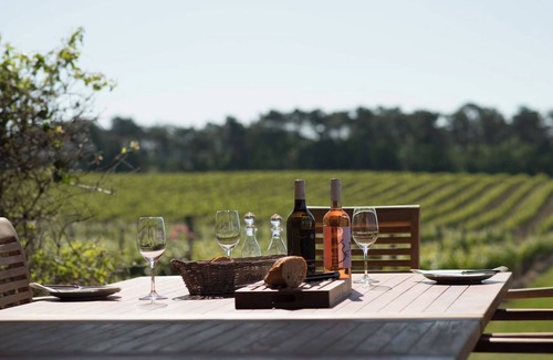 Villeneuve-de-Duras House | Holiday Home 'La Maison' with Heated Pool, Garden & Wi-Fi