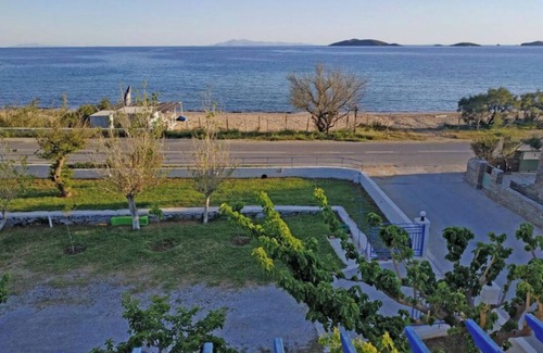 Kipri House | Holiday Home '11 Perasma Kypri Beach Apt' with Private Terrace, Wi-Fi and Air Conditioning