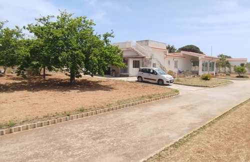 Santa Maria del Focallo Villa | Holiday Home 200 meters from beautiful Sandy Beach Ispica Cirica