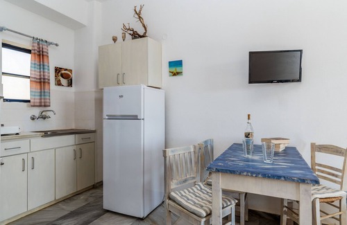 Kipri House | Holiday Home '4 Kypri Seaview Perasma Studio' with Sea View, Wi-Fi and Air Conditioning