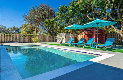 Driftwood House | Holiday Home 4BR Private Pool near HardRock Casino