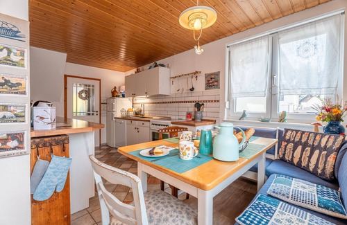 Lahr House | Holiday Home 'Alte Schmiede Ferienhaus Dorfbach' with Shared Terrace, Garden and Wi-Fi