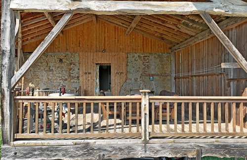 Castelnau-Durban House | Holiday Home 'Au Milieu Des Chevaux Mérens' with Private Terrace and Balcony