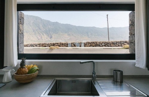 Frontera House | Holiday Home 'Agua Nueva 53' with Mountain Views, Wi-Fi and Air Conditioning