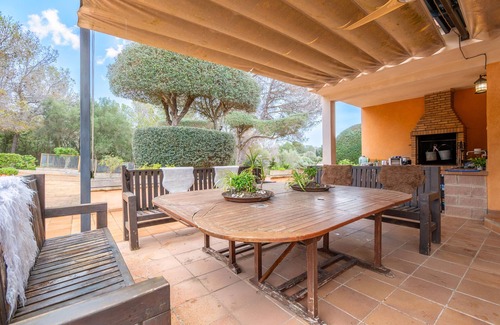 Puntiro House | Holiday Home 'Alegria' with Mountain View, Private Pool and Wi-Fi