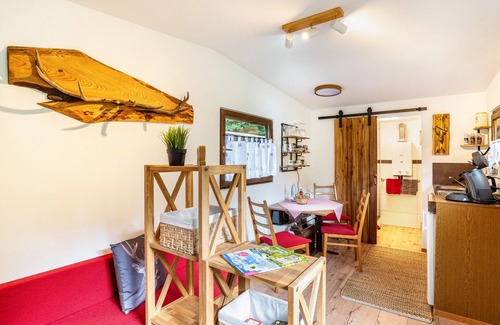 Zwickgabel House | Holiday Home 'Am Bach' with Private Terrace and Private Garden