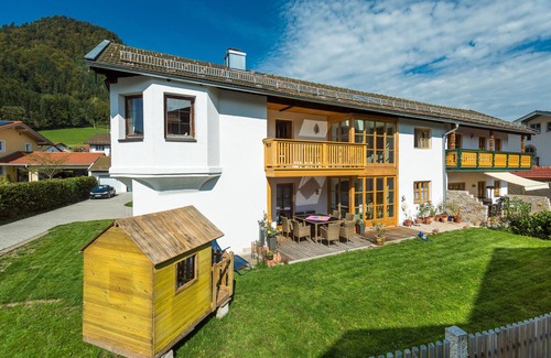 Ruhpolding House | Holiday home "Am Steinbach" * including Chiemgau card!