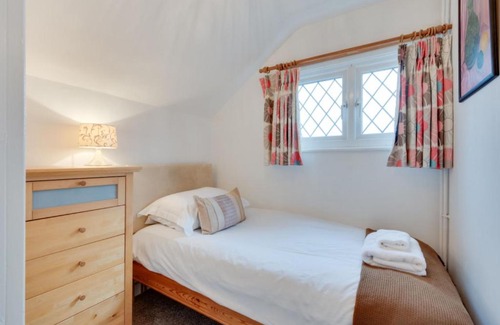 Aldeburgh House | Holiday Home Ann Page by Interhome