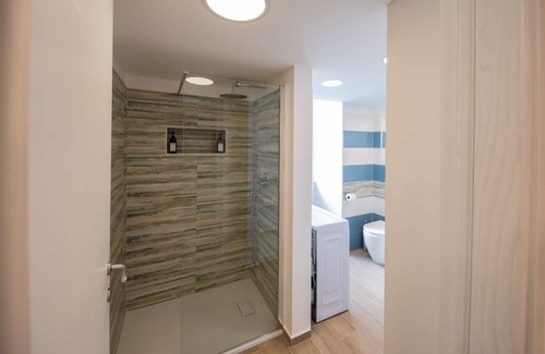 Bisceglie House | Holiday Home "Apulia Home" with Balcony & Wi-Fi