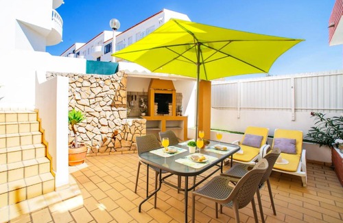 Meia Praia House | Holiday Home Baia de Cristal 1 - LGS170 by Interhome