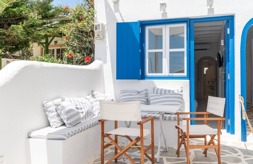 Mpatsi House | Holiday Home 'Bebas Studio A' with Sea View, Wi-Fi and Air Conditioning
