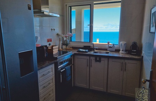 Porto Moniz House | Holiday Home 'Blissful Haven - Soulful Stays' with Sea View, Private Terrace and Wi-Fi
