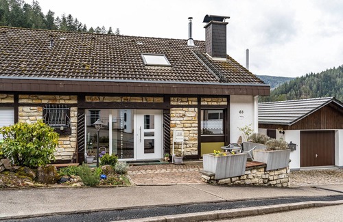 Hornberg House | Holiday Home "Brigitte" with Private Terrace