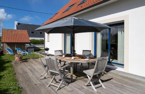 Plouneour-Brignogan-Plages House | Holiday Home Brign' Beach by Interhome