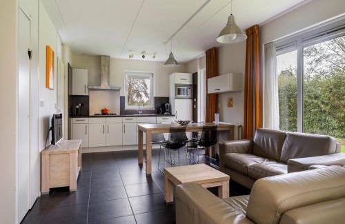 Eernewoude House | Holiday Home Bungalowpark It Wiid by Interhome