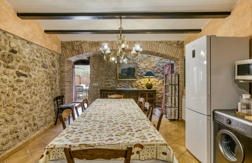 Orriols House | Holiday Home 'Ca La Maria' with Mountain Views, Private Terrace and Wi-Fi