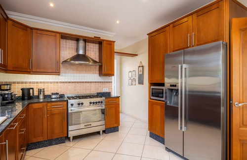 Sa Coma House | Holiday Home 'Casa Alegria' with Private Pool, Wi-Fi and Air Conditioning