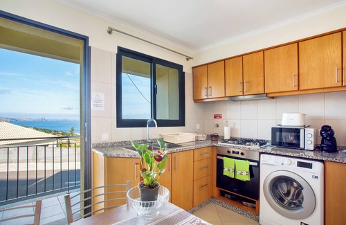 Machico House | Holiday Home 'Casa Da Bemposta' with Sea View, Balcony and Wi-Fi
