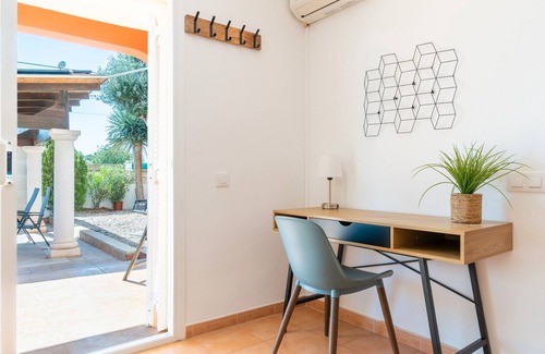 Badia Gran House | Holiday Home 'Casa de Tina' with Private Pool, Wi-Fi and Air Conditioning