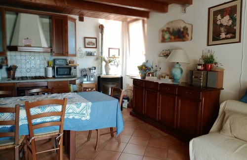 Tolentino House | Holiday Home "Casa degli Ulivi" with Private Pool and Wi-Fi