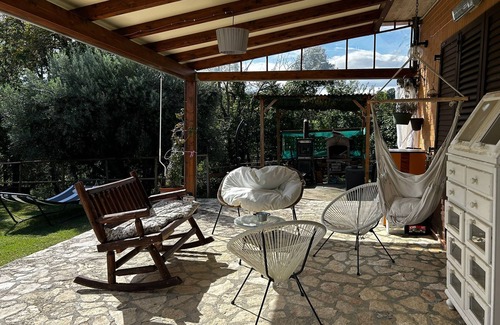 Tolentino House | Holiday Home "Casa degli Ulivi" with Private Pool and Wi-Fi